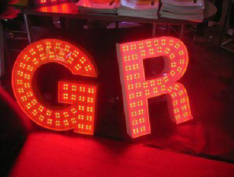 慈利LED发光字常见的安装误区。